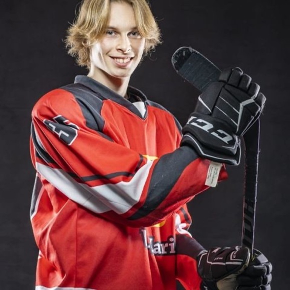 Meet your Posher, Cody - Picture 1 of 1